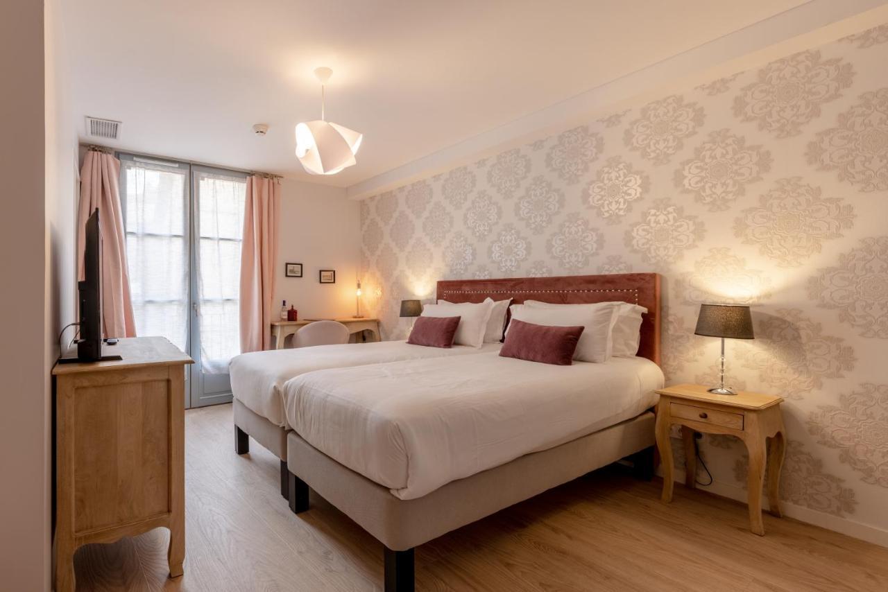Hotel-Restaurant Des Augustins Сен-Сиприен Экстерьер фото