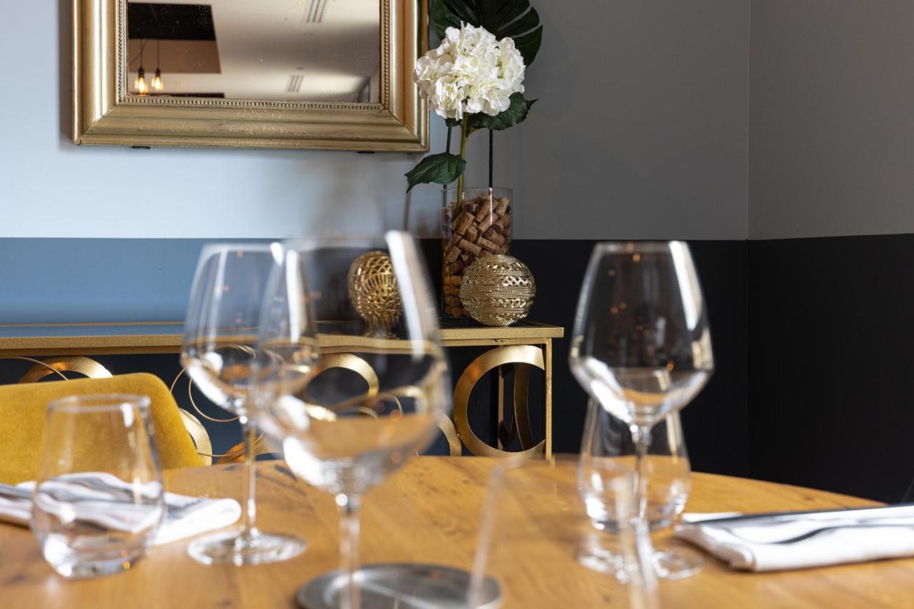 Hotel-Restaurant Des Augustins Сен-Сиприен Экстерьер фото
