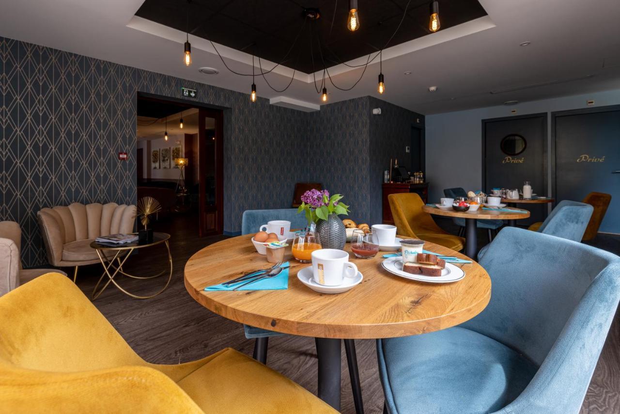 Hotel-Restaurant Des Augustins Сен-Сиприен Экстерьер фото